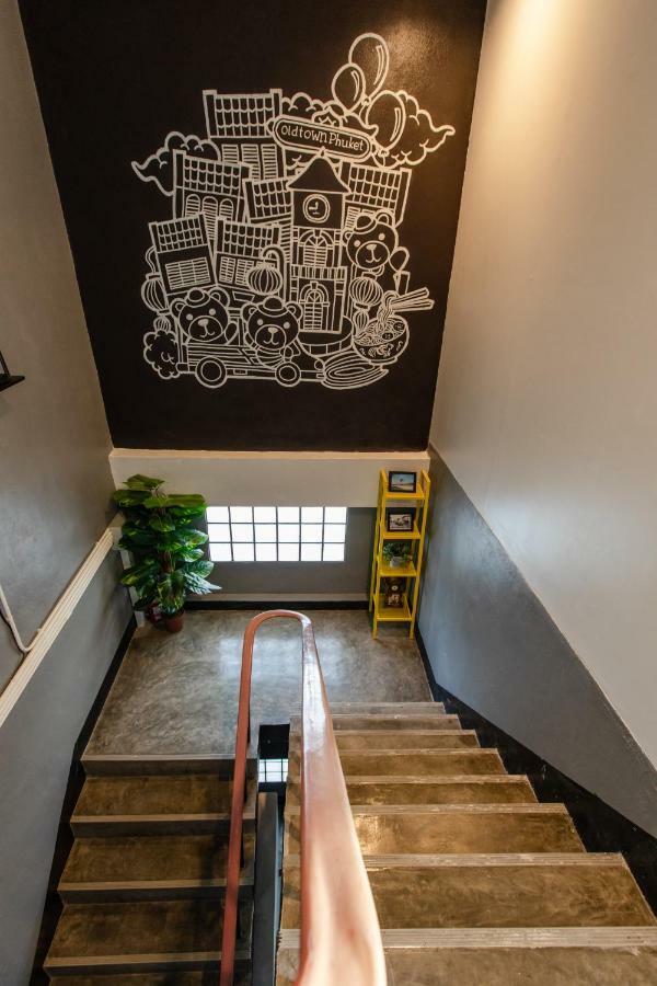 The Z Nite Hostel Phuket Exterior foto